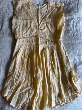 Tiare Hawaii Pale Yellow Mini Dress with Lace Insets